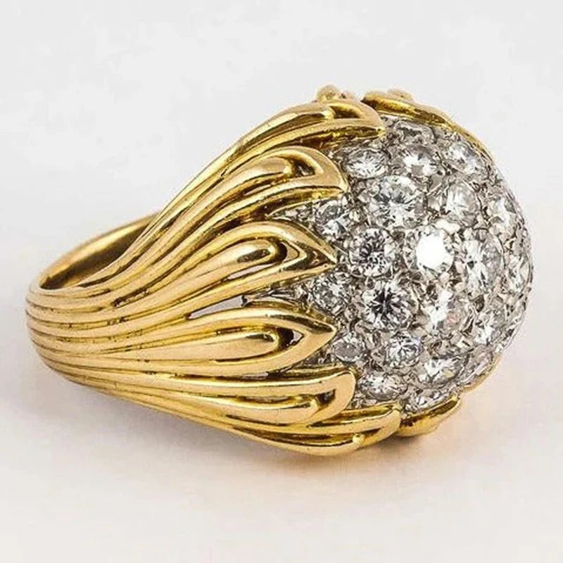 Creative Design Women Rings with Sparkling Cubic Zirconia Claws Setting Two Tone Luxury Wedding Rings New Trendy Jewelry