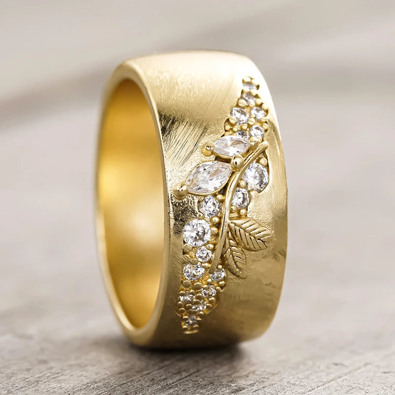Leaf Design Wedding Band Women Rings Gold Color Sparkling Cubic Zirconia Anniversary Party Modern Fashion Lady Jewelry