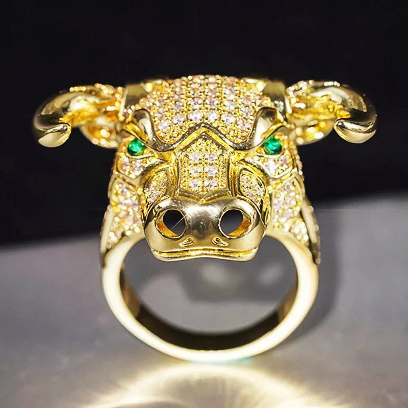 Iced Out Bull Head Ring for Men/Women with Green CZ Eyes Hip Hop Charming Jewelry for Party Rapper Style Accessory