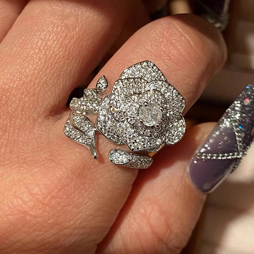 Aesthetic Flower Design Adjustable Opening Rings for Women Sparkling Crystal Cubic Zirconia Wedding Party Jewelry