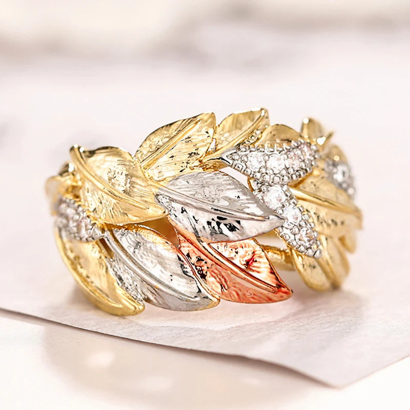 Three-tone Leaf Design Finger Rings for Women Inlaid Dazzling Cubic Zirconia New Fashion Wedding Band Luxury Lady Jewelry