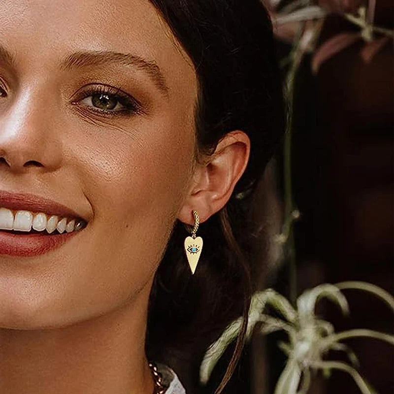 Punk Evil Eyes Design Women Earrings Metal Gold Color Y2K Girls Dangle Earrings Heart Blue Eyes Charms Hip Hop Jewelry