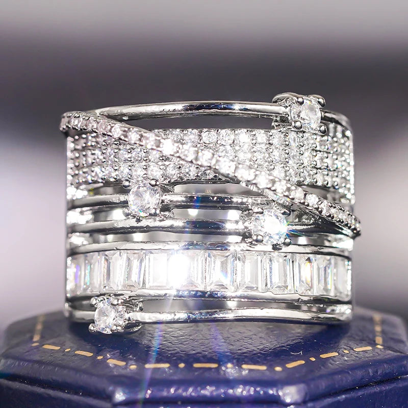 Trendy Rings for Women Delicate Fashionable Brilliant Accessories Delicate Engagement Party Jewelry