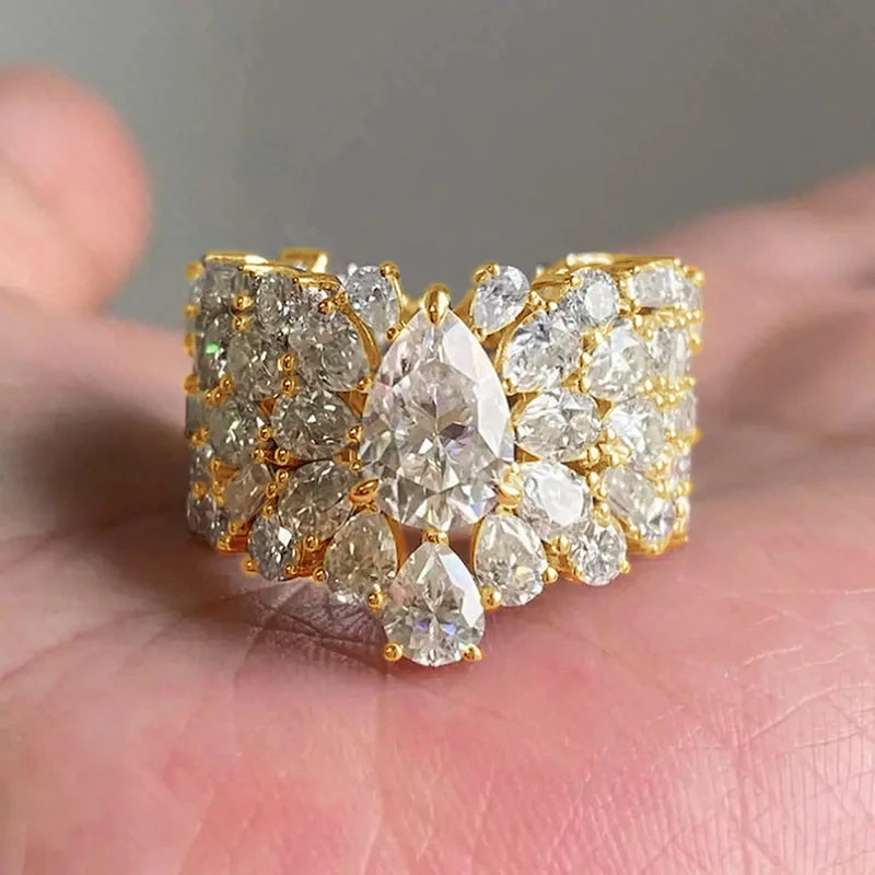 Women Wedding Rings with Waterdrop Cubic Zirconia Modern Fashion Design Female Engagement Rings Trendy Jewelry