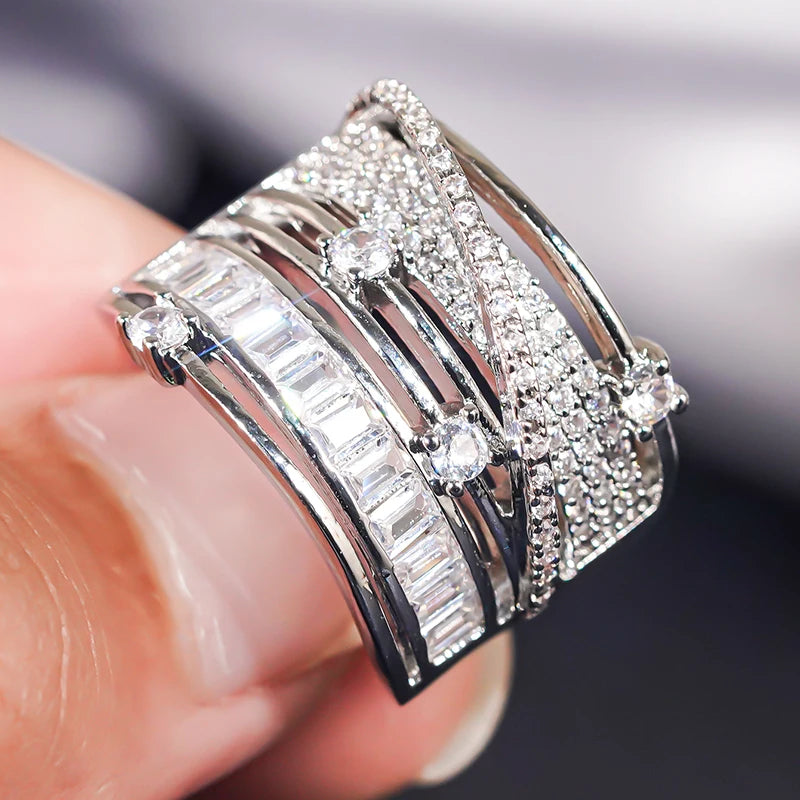 Trendy Rings for Women Delicate Fashionable Brilliant Accessories Delicate Engagement Party Jewelry